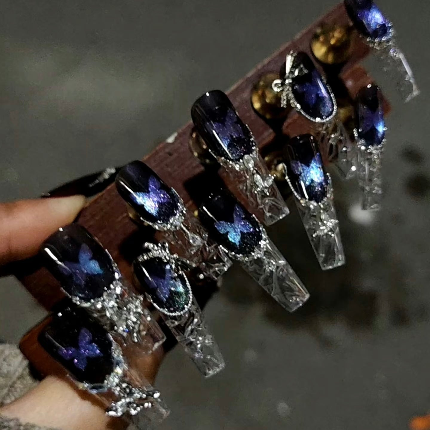 Handmade protective press-on nails