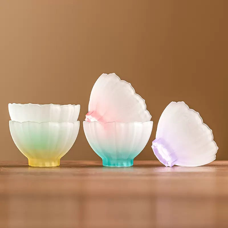Chinese-style frosted glass lotus teacup