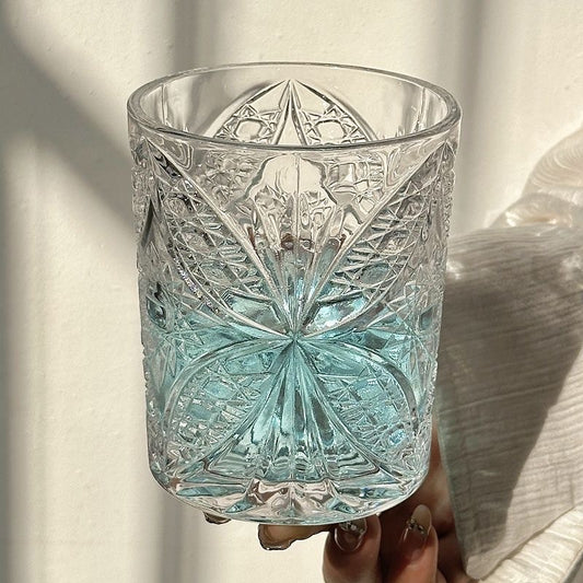 Butterfly-patterned French-style water cup